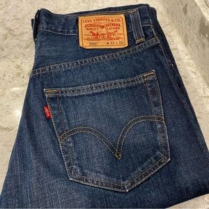 2/$25 Levi’s 505 Regular Fit Dark Blue Jean Size 32